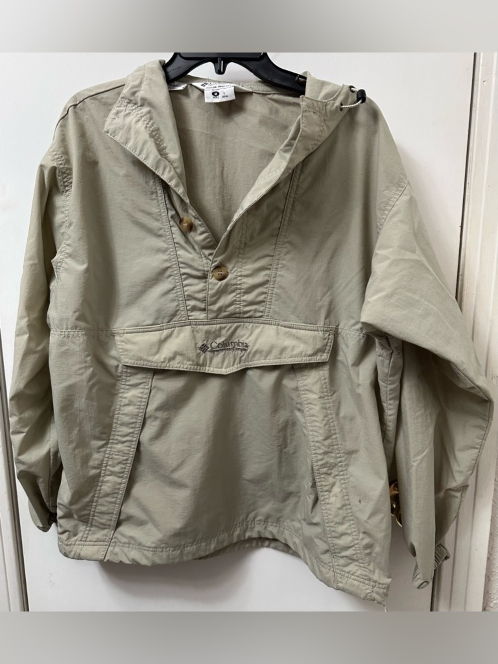 Columbia Hooded Pullover Jacket - Light tan